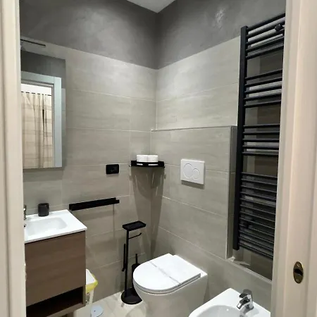 Antony House Apartamento *